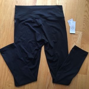 JustFab Active moisture-wicking leggings
